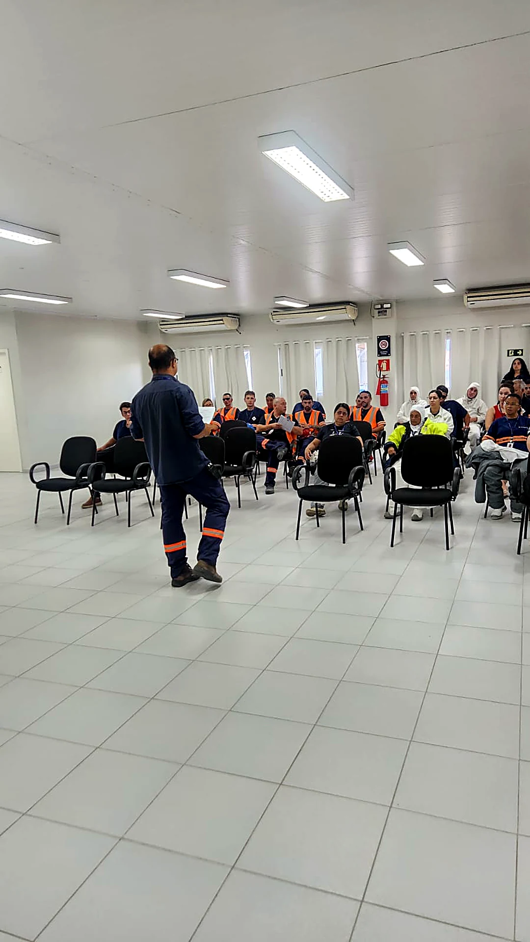 Instrução teórica para equipe